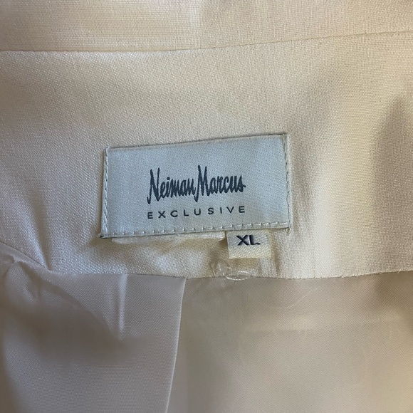 Neiman Marcus Cream Utility Jacket with Gold Zippers - Picture 2 of 10
